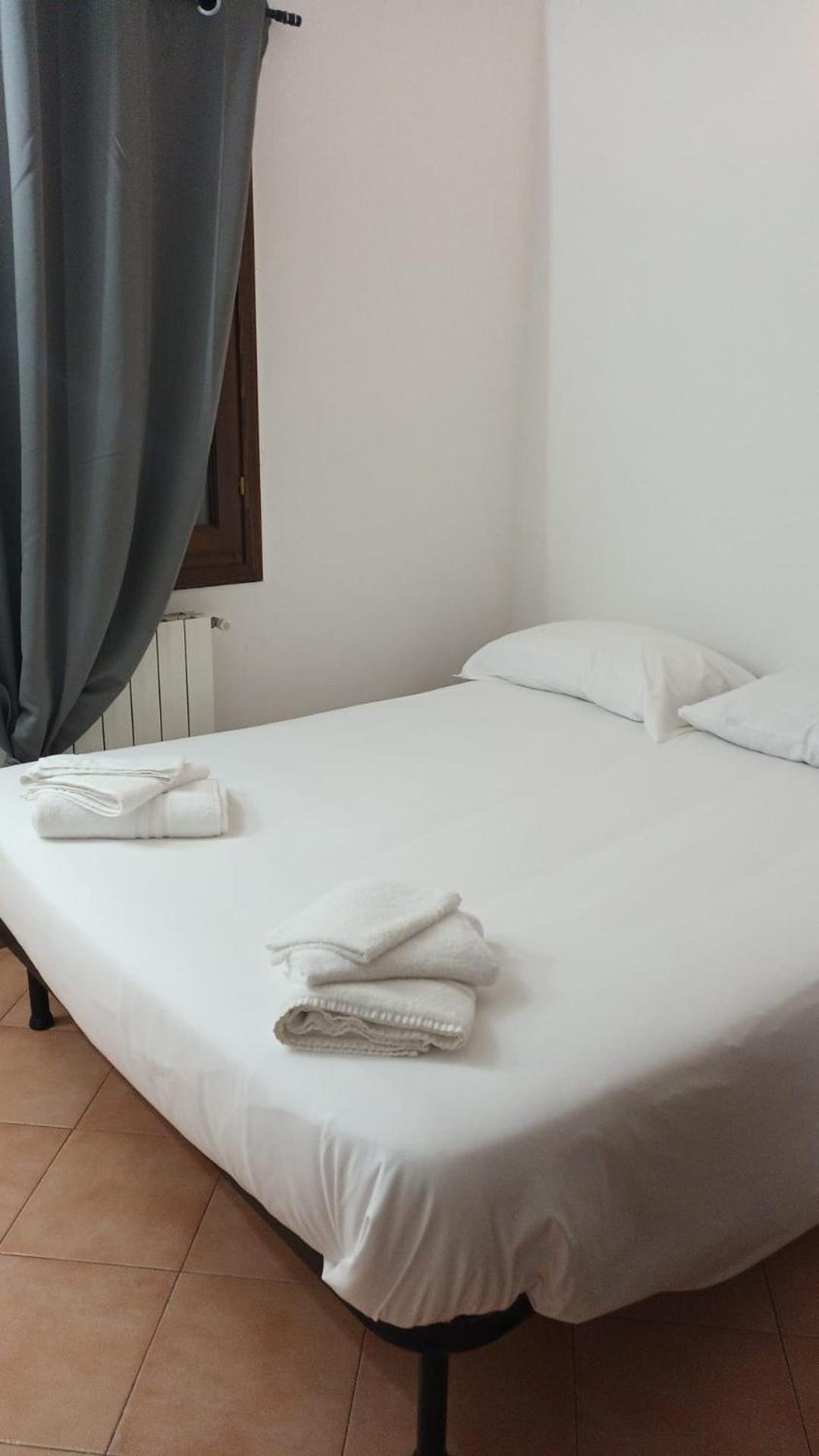 Casa N 2 Con Parcheggio Privato E Colonnina Ricarica Apartment Livorno Ngoại thất bức ảnh