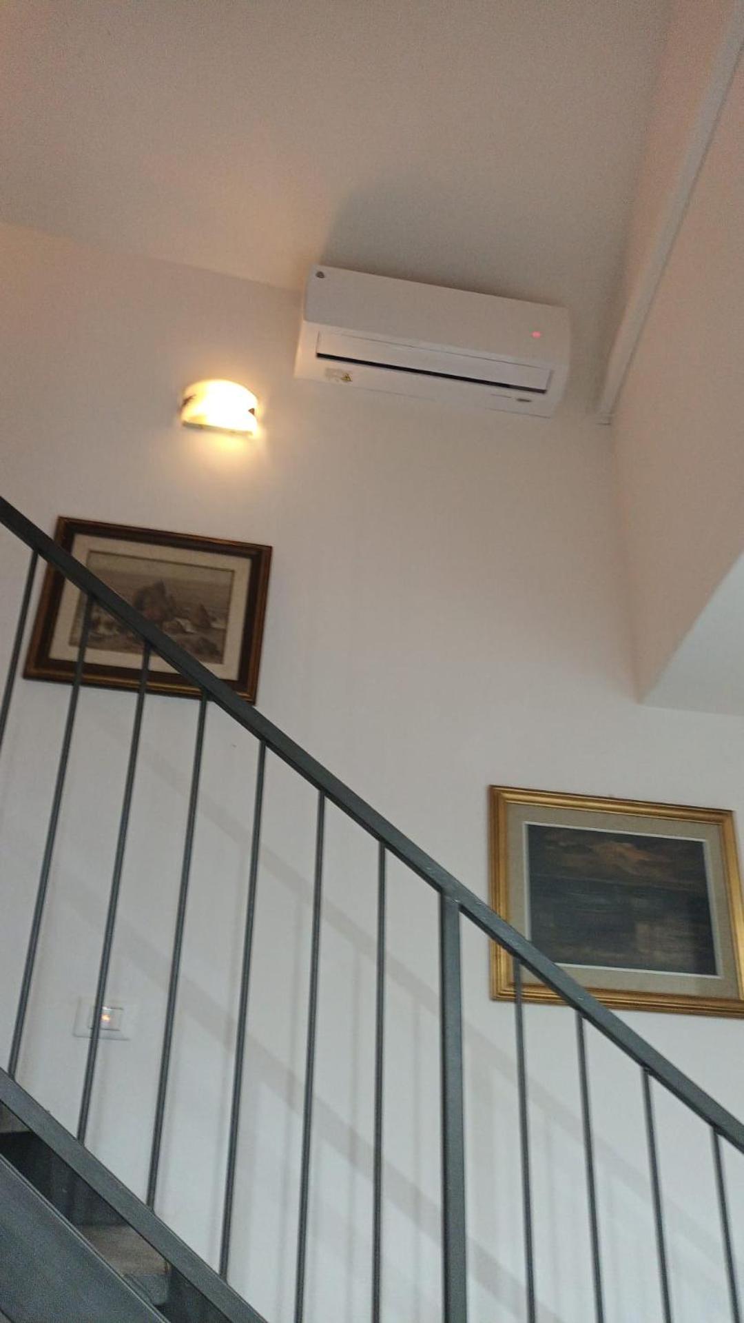 Casa N 2 Con Parcheggio Privato E Colonnina Ricarica Apartment Livorno Ngoại thất bức ảnh